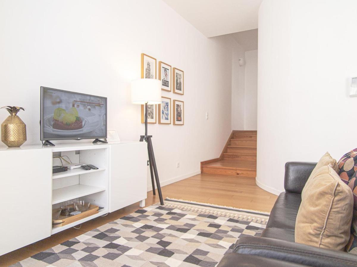 Baixa Chiado 2 Bedroom Duplex Apt With Ac Elevator Lisboa Екстериор снимка